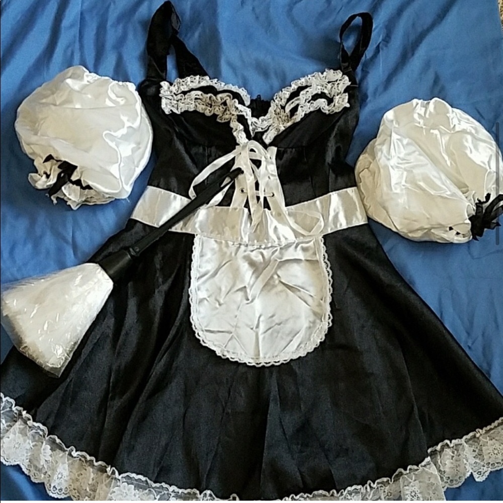 Sexy Maid Costume!